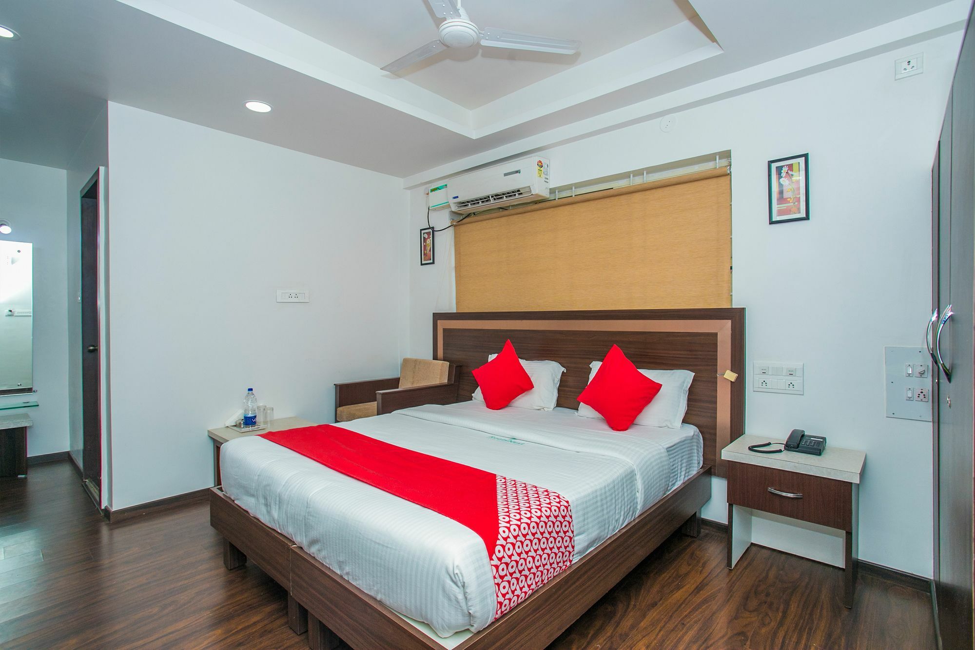 Flagship Malnad Residency Near Bengaluru Palace Exterior photo